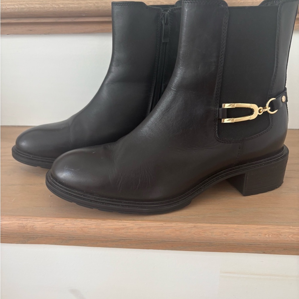 Elegant Black Leather Ankle Boots